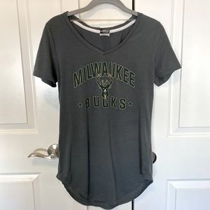 Milwaukee Bucks Top